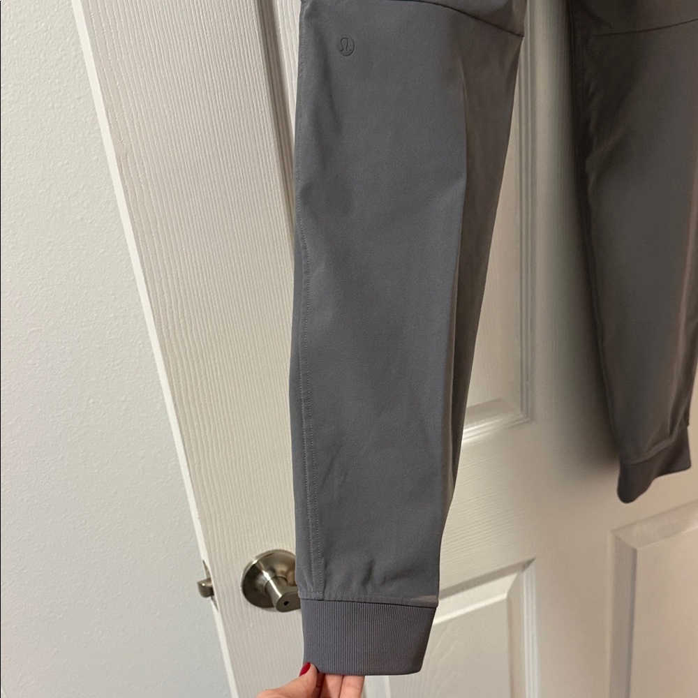 lululemon athletica Charcoal Joggers - Picture 4 of 4